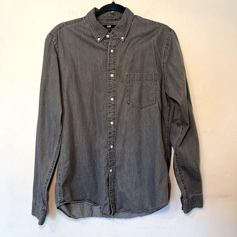 Men’s Uniqlo Grey Slim Fit Button Down Shirt - Medium